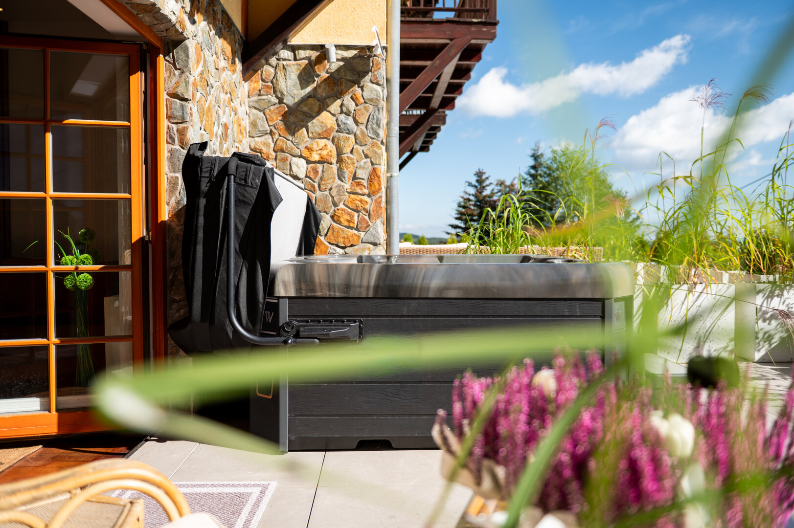 Apartament z prywatnym jacuzzi